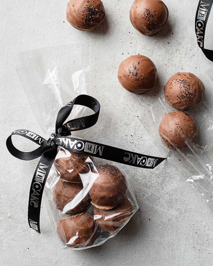 LAKRITSTRYFFLAR (5 st) - Lakrits med choklad i gruppen ALLA PRODUKTER / SWEET SNACKS hos MR CAKE (450043)